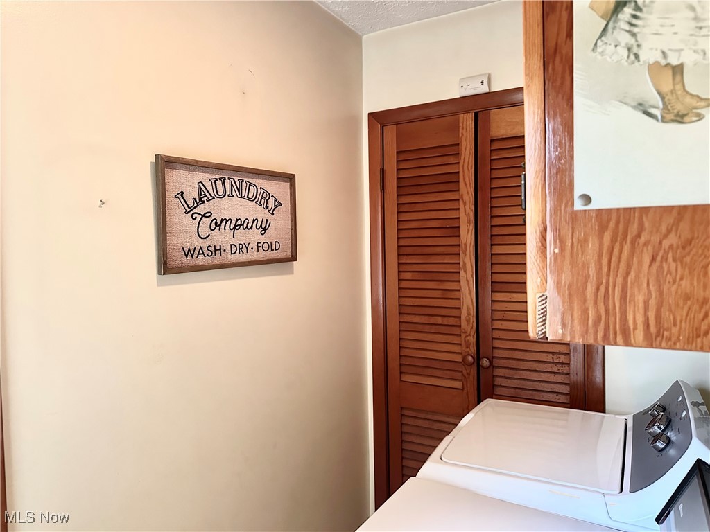 Rootstown, Ohio 44272, United States, 3 Bedrooms Bedrooms, ,1 BathroomBathrooms,Residential,Active,216913