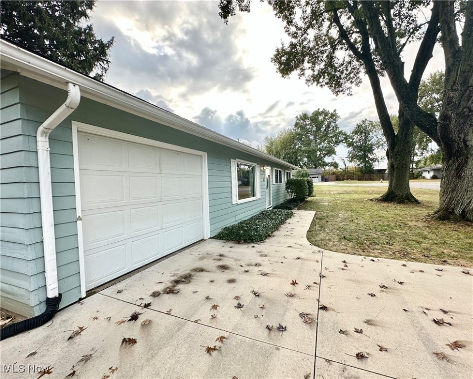 Rootstown, Ohio 44272, United States, 3 Bedrooms Bedrooms, ,1 BathroomBathrooms,Residential,Active,216913