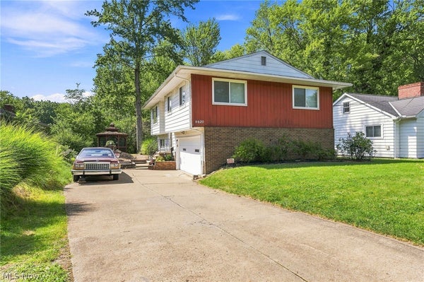 8420 COLUMBIA RD, OLMSTED FALLS, OH 44138 - Image df3c82cd0d922b9a8eaa4c6cb44446f3/2309533168