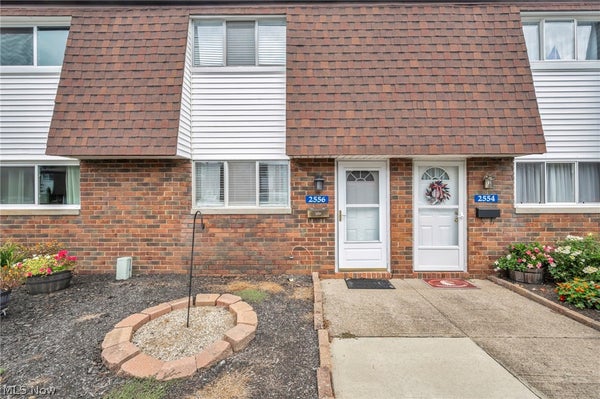 2556 SHAKESPEARE LN, AVON, OH 44011 - Image df3d98faba14cdf5d2fe5497e568a303/2946325619