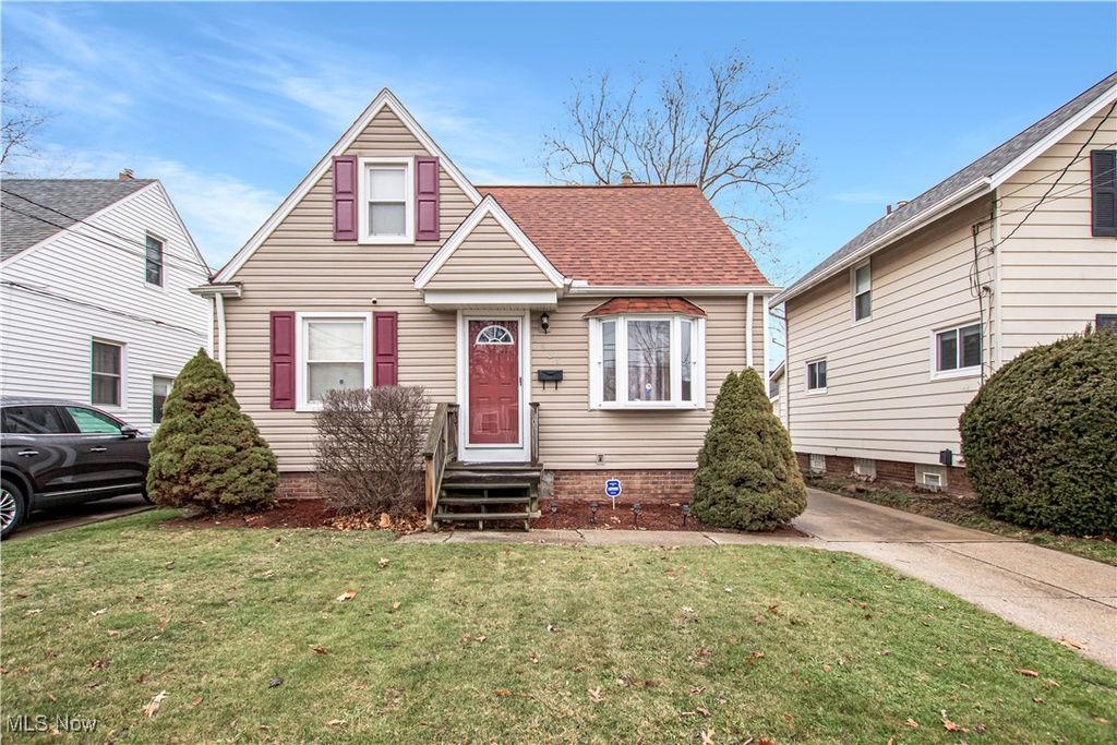 Photo of 1624 Douglas Road, Wickliffe, OH 44092 (MLS # 5177978)