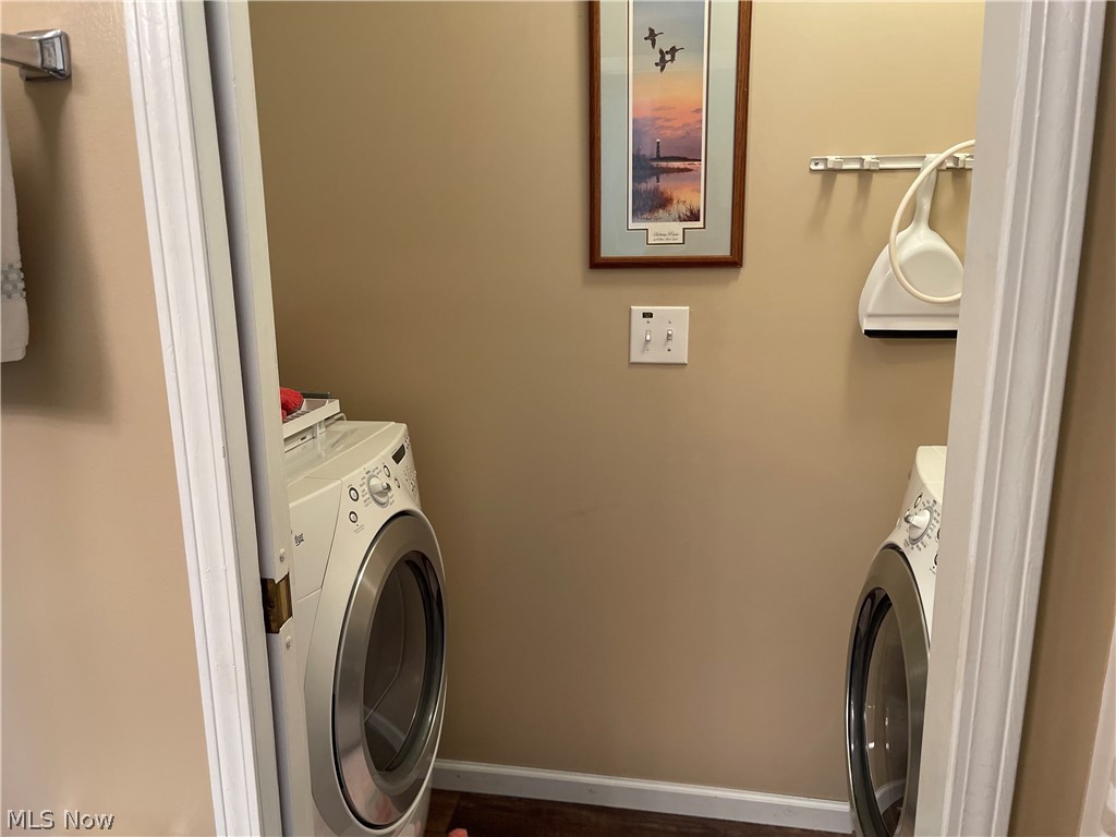 Villas At Colony North Condo - Residential