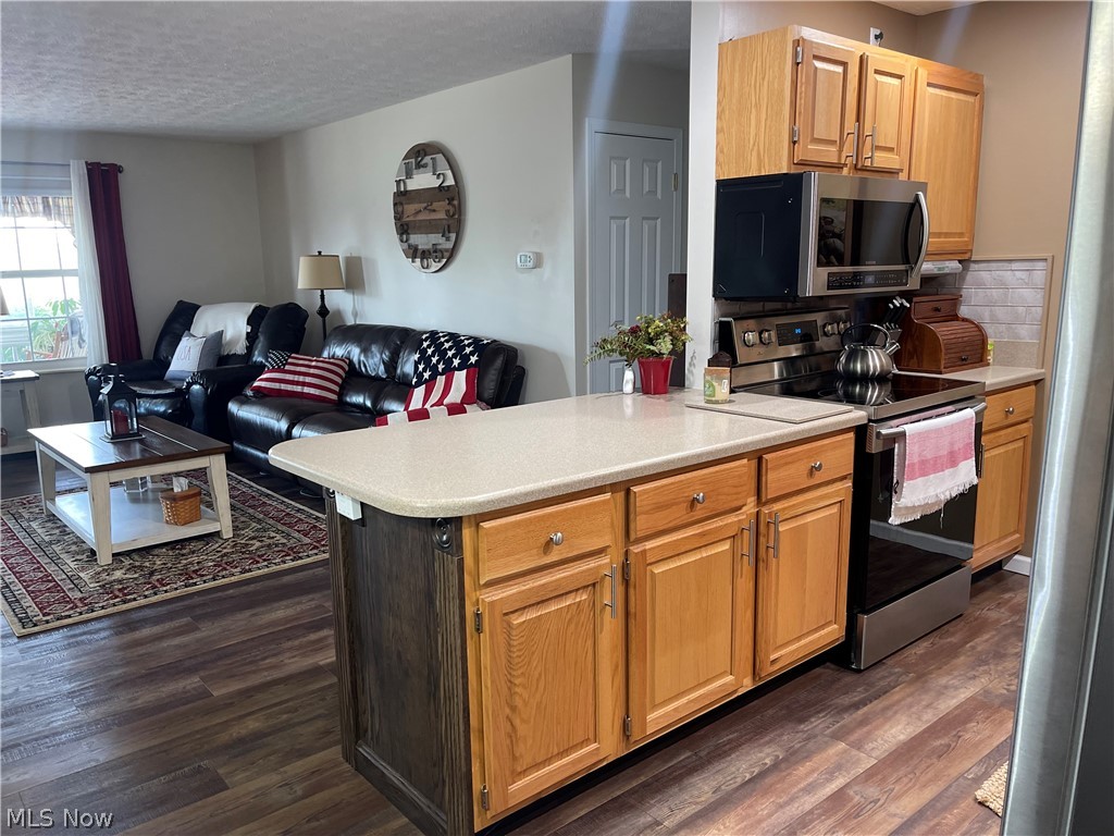 Villas At Colony North Condo - Residential