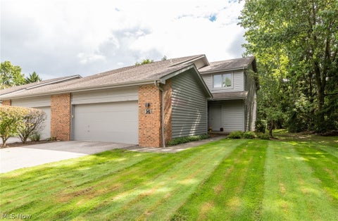 Condo For Sale - 14 Waterford Lane<br/> Cuyahoga County, Beachwood, OH 44122