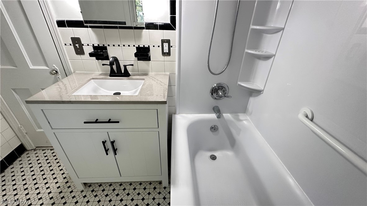 Forest Hill 14 - Residential Lease