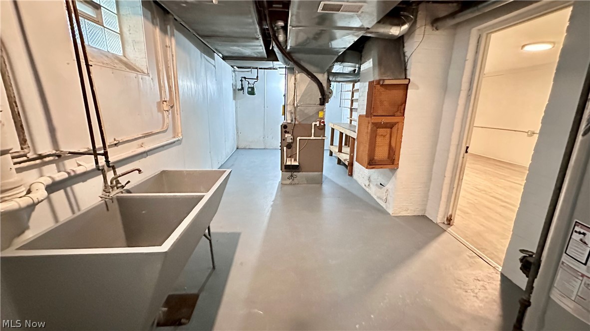 Forest Hill 14 - Residential Lease