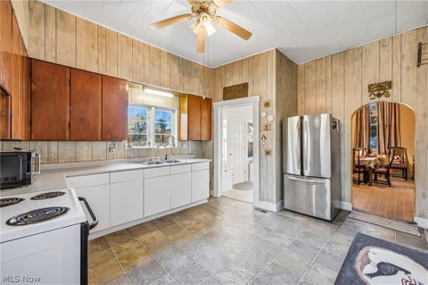 Tiny photo for 42216 State Route 154, Lisbon, OH 44432 (MLS # 5254574)