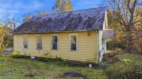 Tiny photo for 42216 State Route 154, Lisbon, OH 44432 (MLS # 5254574)