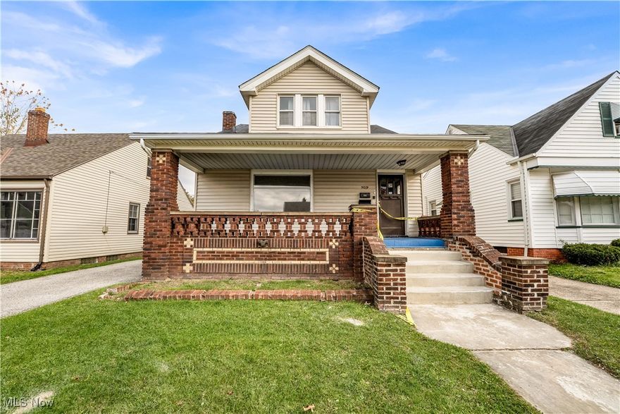 5019 E 113th St | DN, Garfield Hts - Spacious 2-bed 1-bath multi-family home! //

$ 995 rent / $ 995 deposit //
$55 application fee per adult //
1-2 pets OK in this unit. After application pre-approval, a PetScreening is required for any animals to proceed with one of our properties; a PetScreening affidavit is still required if you have no pets. (Some breed restrictions apply per HUD guidelines). //
NO SMOKING //
1 time $139 non-refundable set up fee paid at lease signing //

$35/month required resident benefit package; can include personal property/liability insurance for an additional $10/month for $45/month total. //

** ** CMHA OK - 2 bdrm voucher; must be prepared with reservation fee to hold the property and moving packet. ** ** //

After application Pre-Approval 1 applicant per household application is required to fill out a PetScreening application, before being about to proceed with placing a Reservation Fee for one of our properties. You will receive a pre-approval for your application and in order to proceed, the PetScreening is required. Even if you have NO pets - this application must be filled out. One time, non-refundable pet fee of $250-600 per animal applies to all pets & must be paid before or when you pay your first month rent. (No fee for qualified assistance animals). //

Our application is processed through secure site: Findigs, and they require ID and income verification. Without this, your application will not be processed. They offer 24/7 chat support on their application directly if you have any questions. //

BEDROOMS:2 //
BATHROOMS:1 //
APPLIANCES PROVIDED: Fridge and stove //
UTILITIES / RESIDENT RESPONSIBILITY: Resident pays gas and electric and is responsible for snow removal. //

Serious inquiries only.