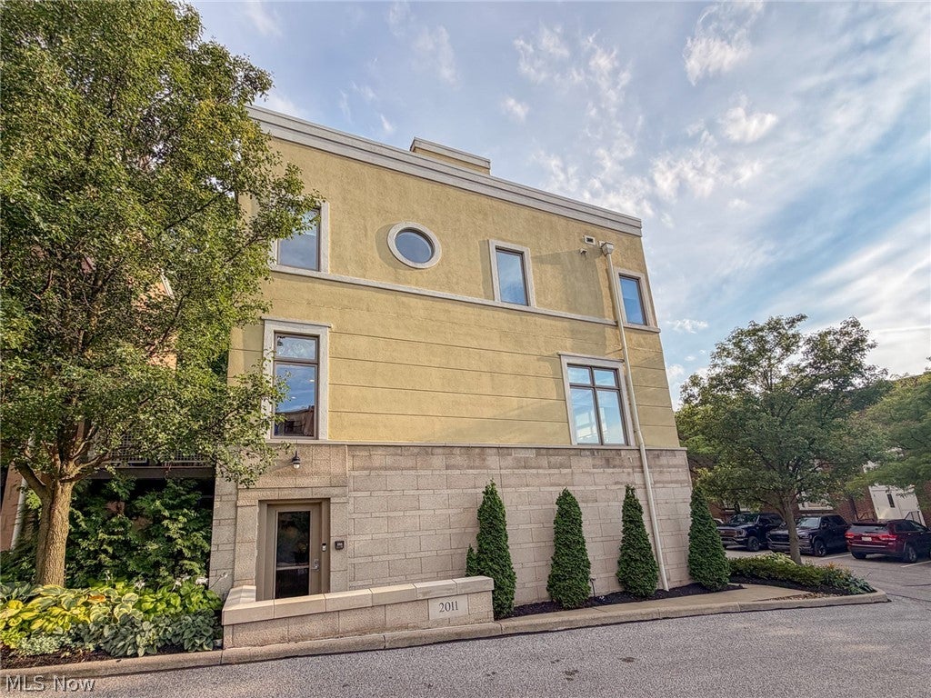 2011 Villa Carabelli Drive