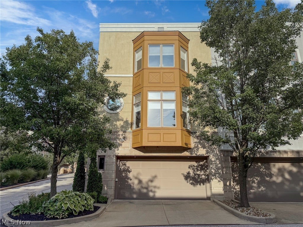 2011 Villa Carabelli Drive