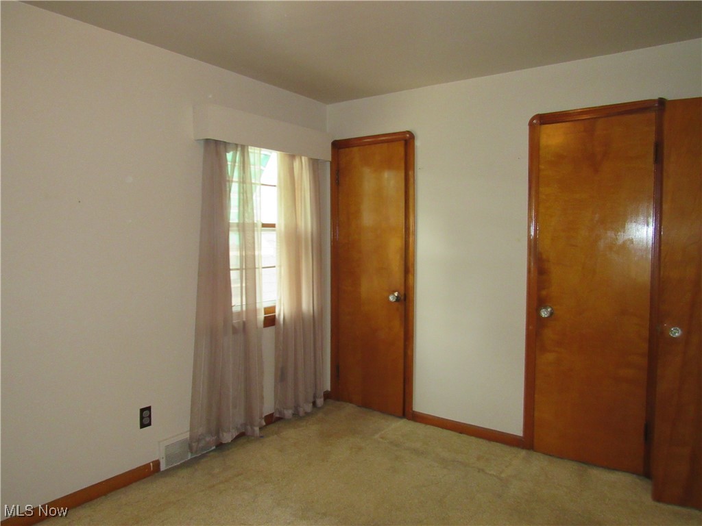 5901 Delora Avenue, Cleveland, Ohio image 17