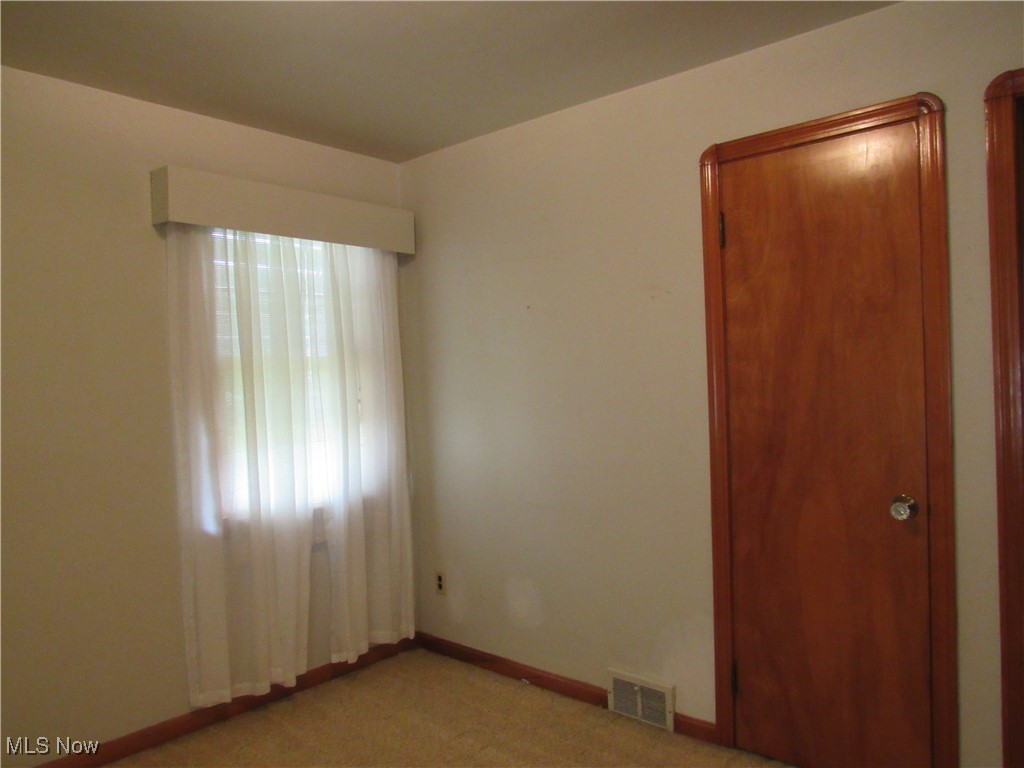 5901 Delora Avenue, Cleveland, Ohio image 21