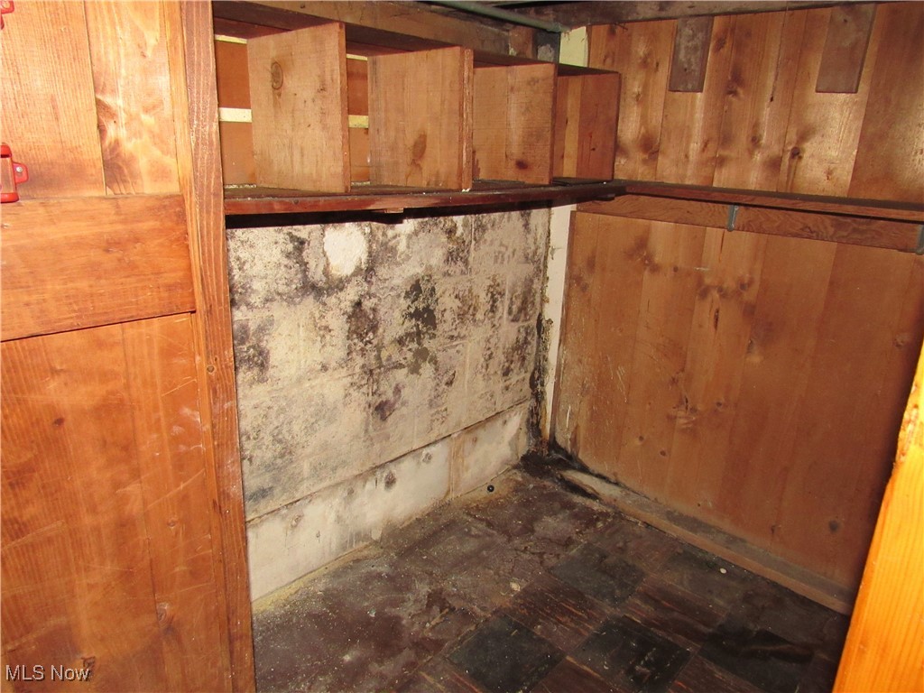 5901 Delora Avenue, Cleveland, Ohio image 40