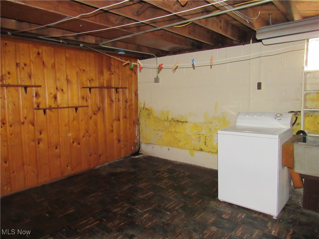 5901 Delora Avenue, Cleveland, Ohio image 32