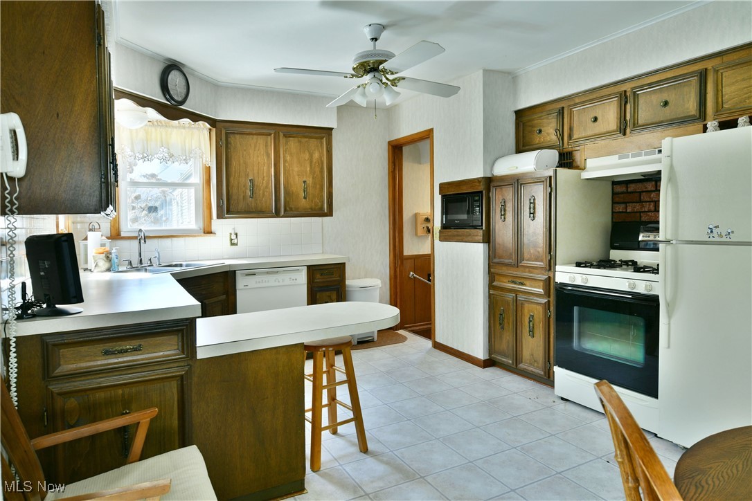 239 Elmwood Drive, Hubbard, Ohio image 12