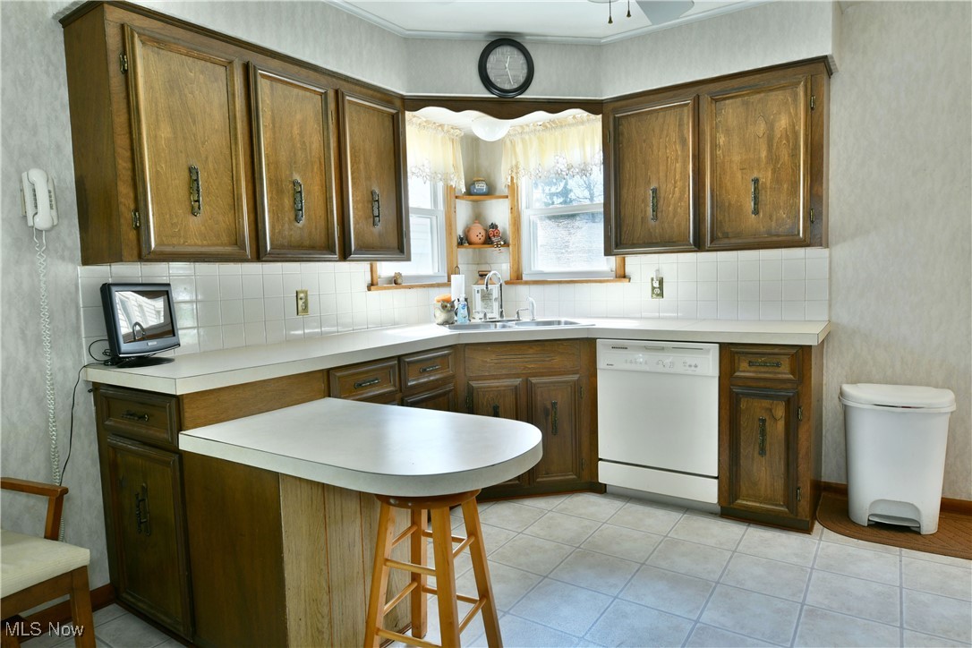 239 Elmwood Drive, Hubbard, Ohio image 13