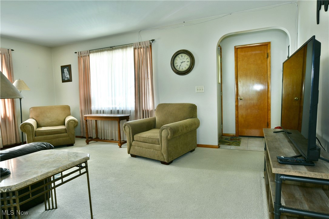 239 Elmwood Drive, Hubbard, Ohio image 6