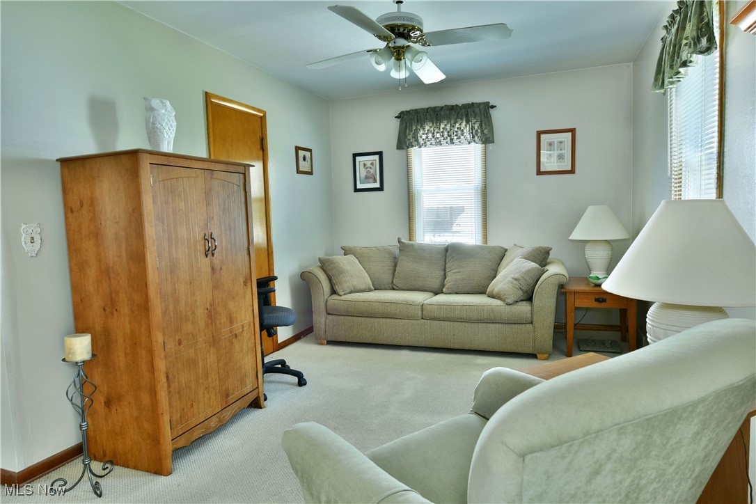 239 Elmwood Drive, Hubbard, Ohio image 16