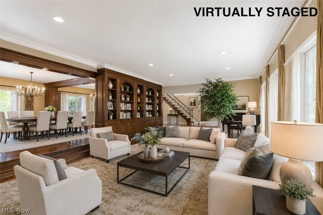 4411 University Parkway