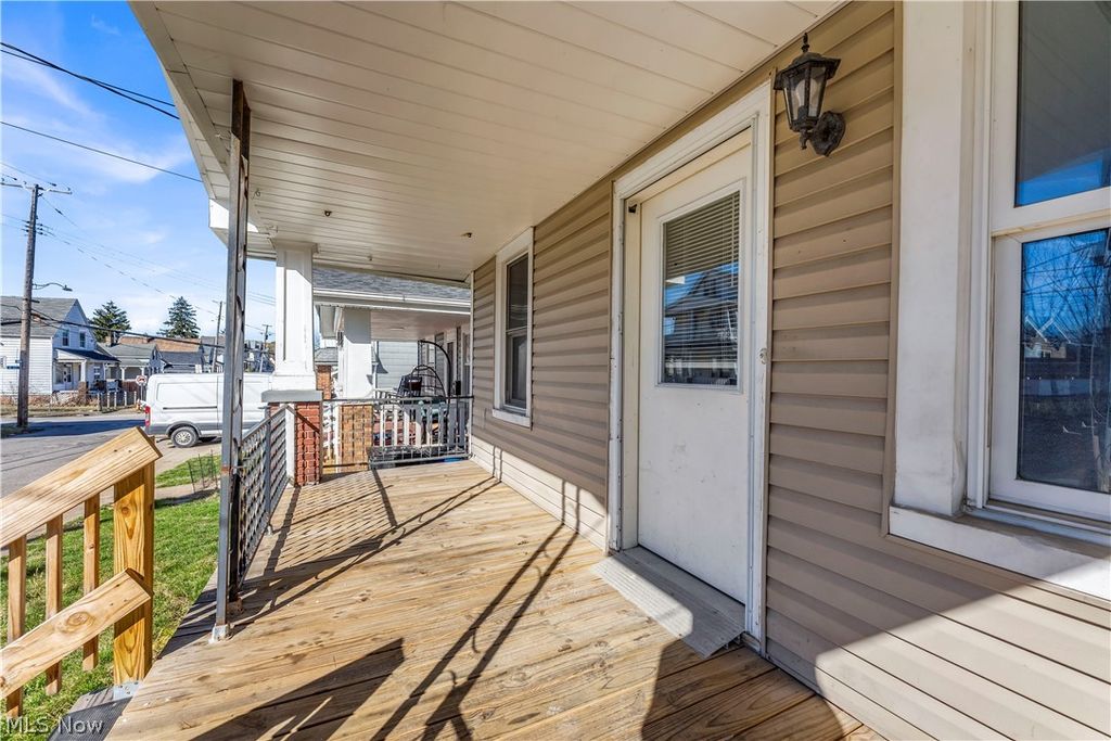 Photo of 4118 Clybourne Avenue, Cleveland, OH 44109 (MLS # 5192583)