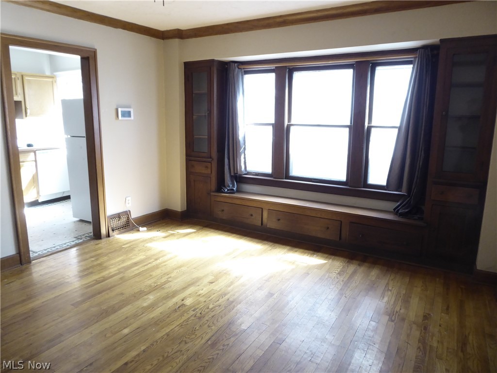 Meadowbrook Land Cos Allotmen - Residential Income