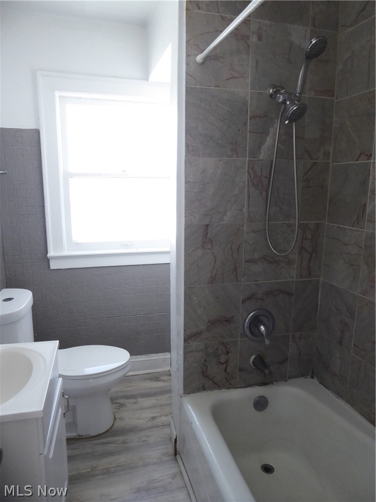 Meadowbrook Land Cos Allotmen - Residential Income