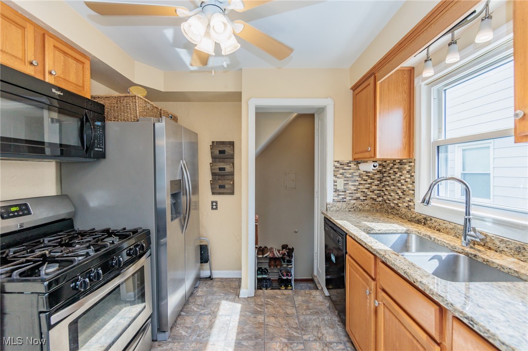 Ridgewood 03 - Residential