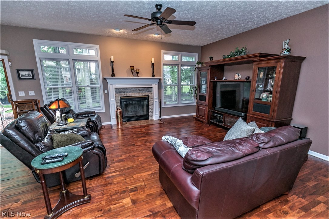 Red Tail - Residential