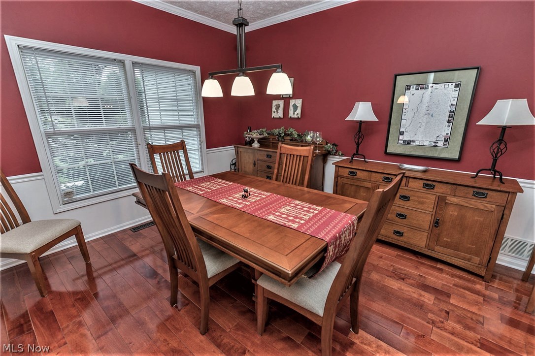 Red Tail - Residential