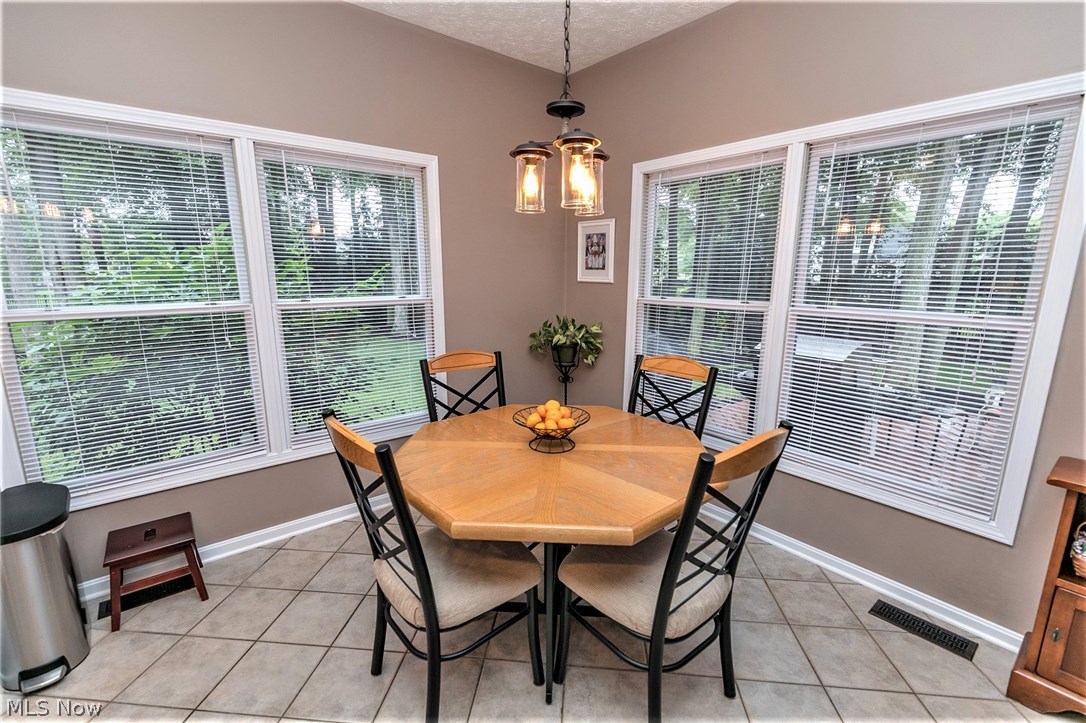 Red Tail - Residential