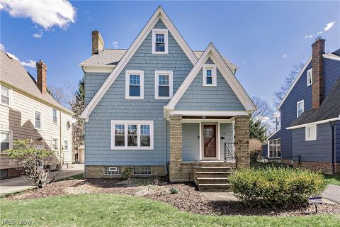Homes For Sale - 923 Cambridge Road<br/> Cleveland Heights, OH 44121