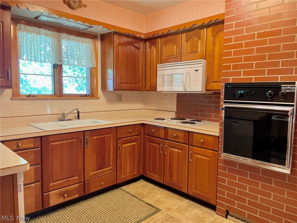 JOHN BARTISH 2 FRNT - Residential