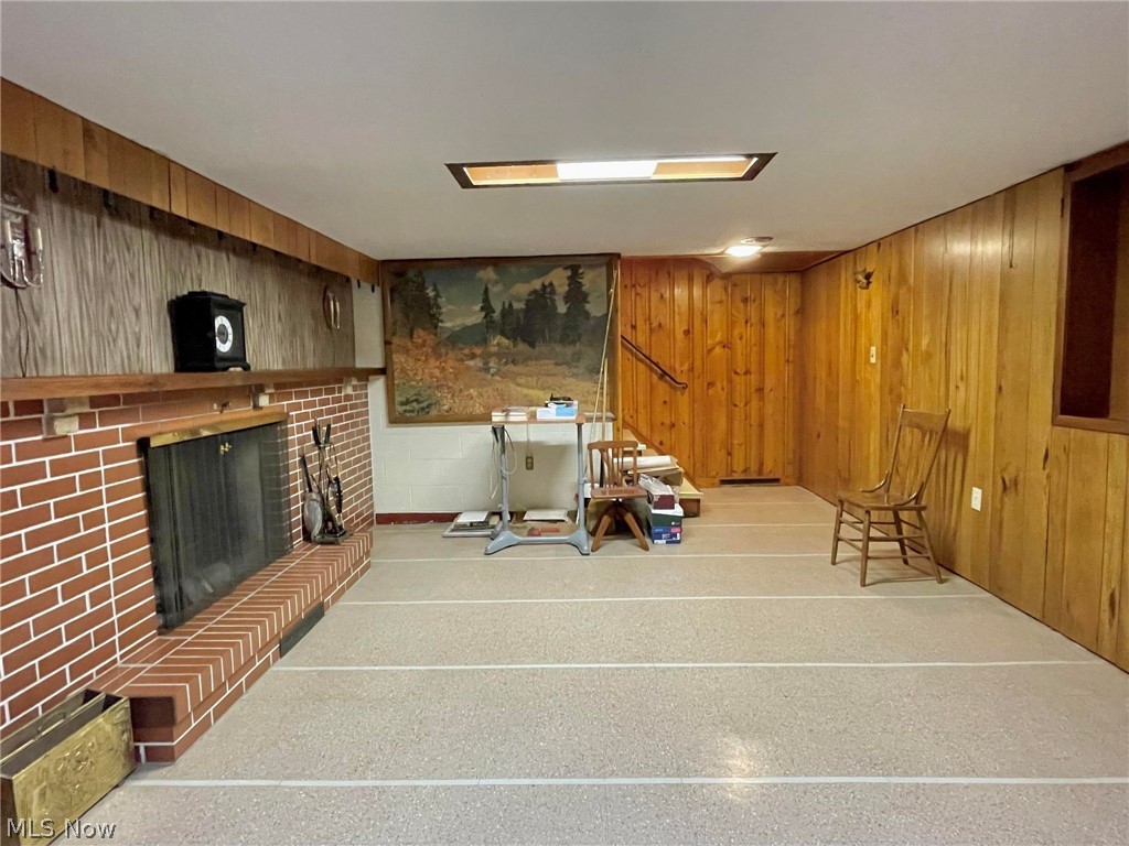 JOHN BARTISH 2 FRNT - Residential