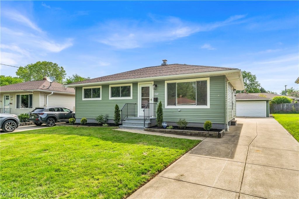 Photo of 4171 Plymouth Road, Old Brooklyn, OH 44109 (MLS # 5207940)