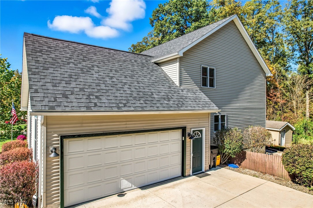 Youngstown, Ohio 44515, United States, 4 Bedrooms Bedrooms, ,4 BathroomsBathrooms,Residential,Active,227618