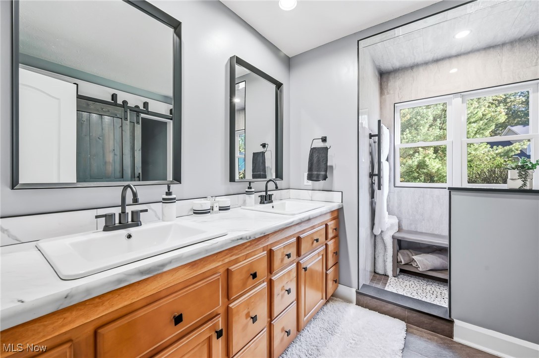 Youngstown, Ohio 44515, United States, 4 Bedrooms Bedrooms, ,4 BathroomsBathrooms,Residential,Active,227618