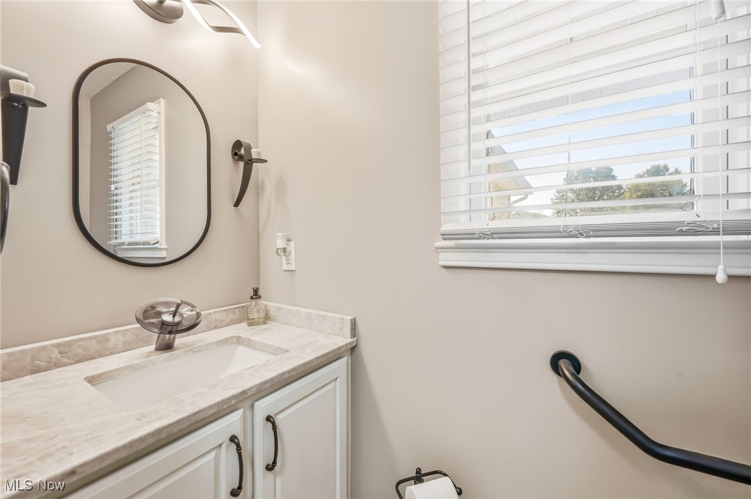 Youngstown, Ohio 44515, United States, 4 Bedrooms Bedrooms, ,4 BathroomsBathrooms,Residential,Active,227618