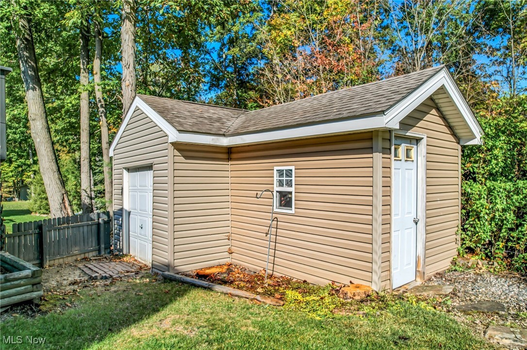 Youngstown, Ohio 44515, United States, 4 Bedrooms Bedrooms, ,4 BathroomsBathrooms,Residential,Active,227618