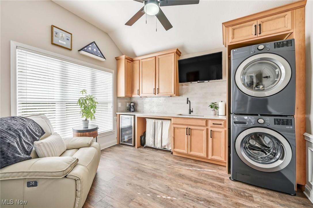 Youngstown, Ohio 44515, United States, 4 Bedrooms Bedrooms, ,4 BathroomsBathrooms,Residential,Active,227618