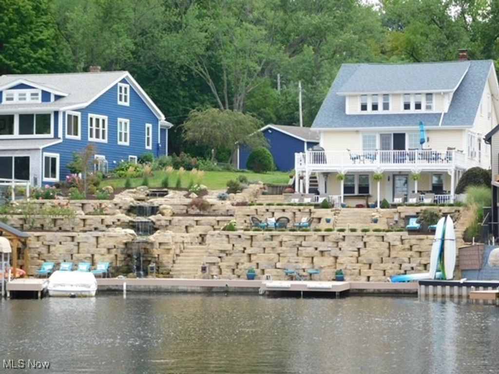 Photo of 441 Dorwil Drive, Akron, OH 44319 (MLS # 5175899)