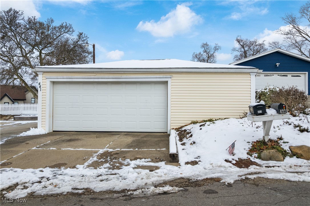 Oak Point - Residential