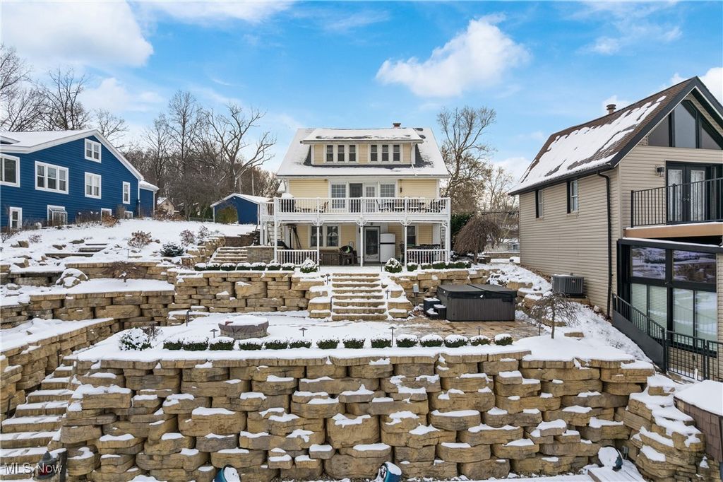 Photo of 441 Dorwil Drive, Akron, OH 44319 (MLS # 5175899)