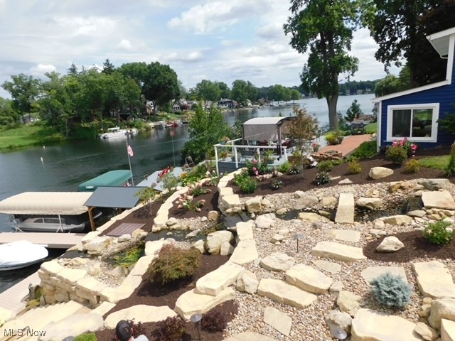 Oak Point - Residential