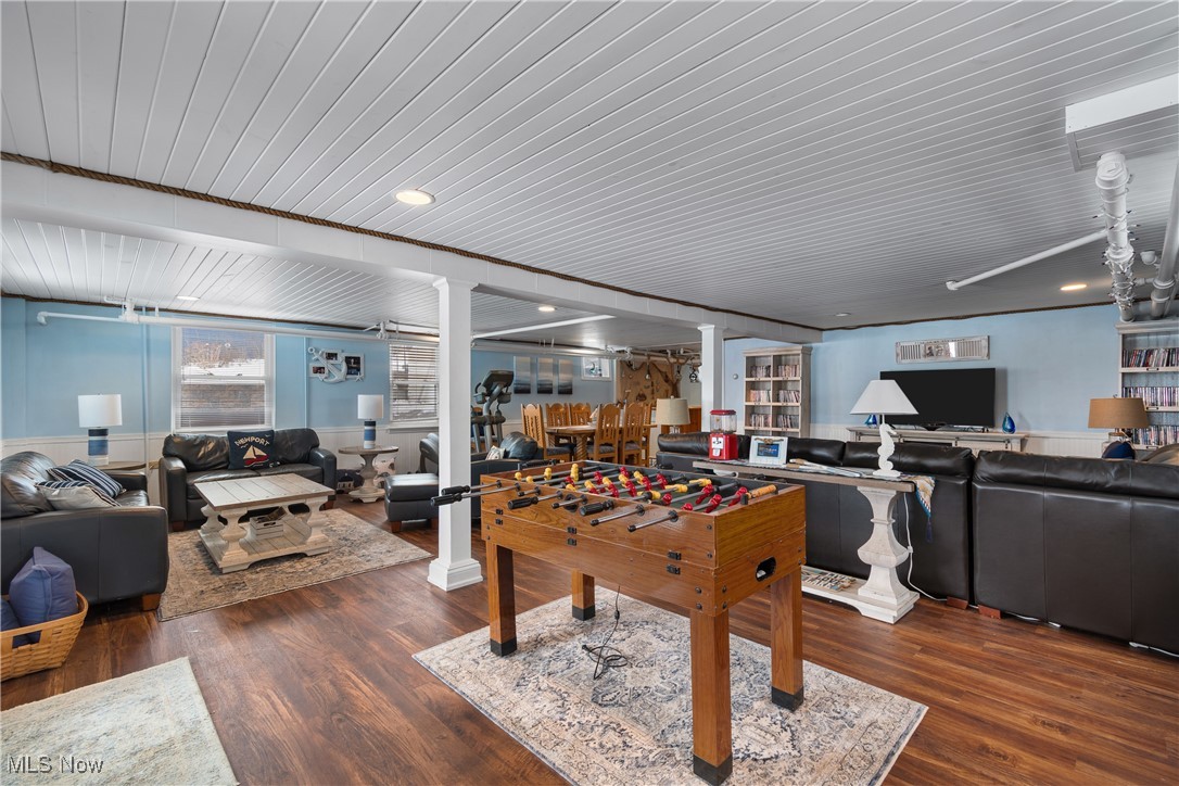 Oak Point - Residential