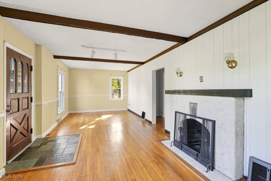 Independence 03 - Residential