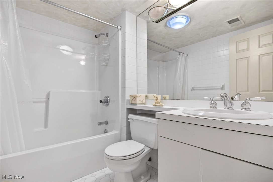 Associated Investment Co Taylo - Residential