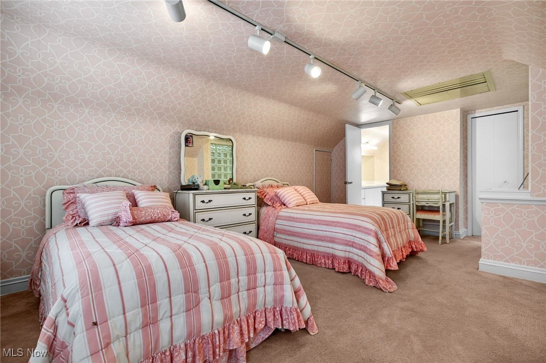 Associated Investment Co Taylo - Residential