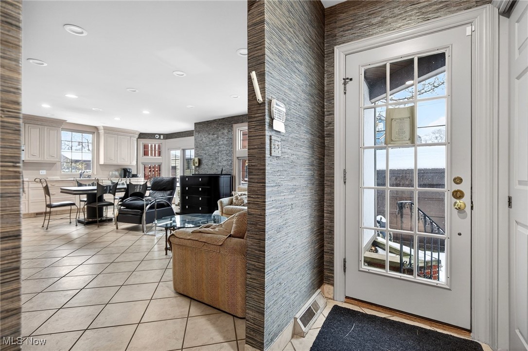 Associated Investment Co Taylo - Residential