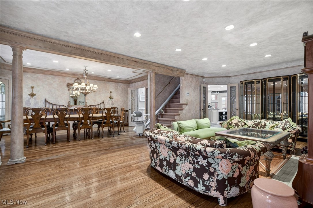 Associated Investment Co Taylo - Residential